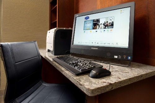 Hampton Inn By Hilton Rochester-Greece image 1