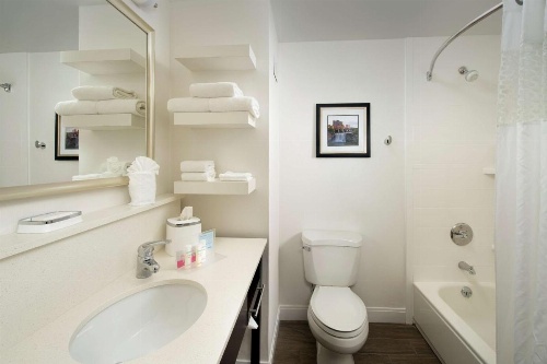 Hampton Inn By Hilton Rochester-Greece image 13