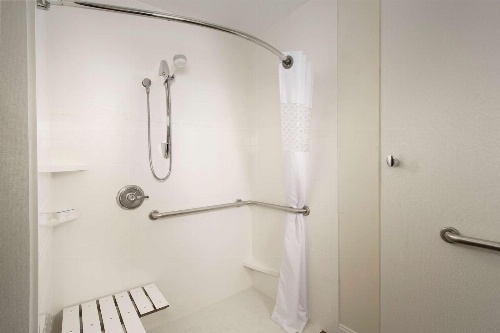 Hampton Inn By Hilton Rochester-Greece image 4
